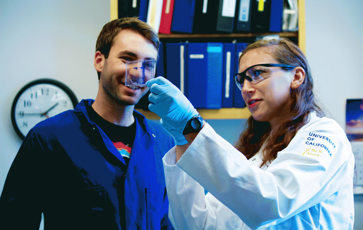 WIldermuth Lab Scientists, Becky and Michael,  analyzing a gel